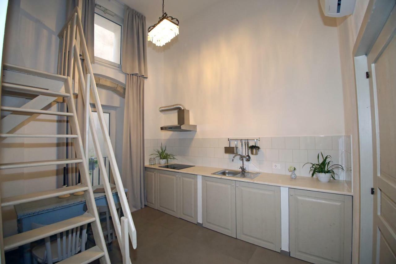 Don Alfredo Bed & Breakfast Taranto Bagian luar foto