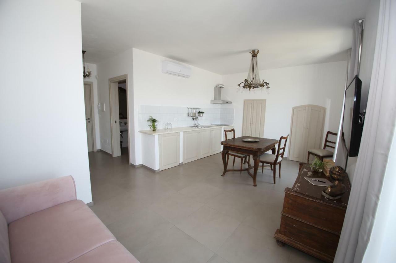 Don Alfredo Bed & Breakfast Taranto Bagian luar foto