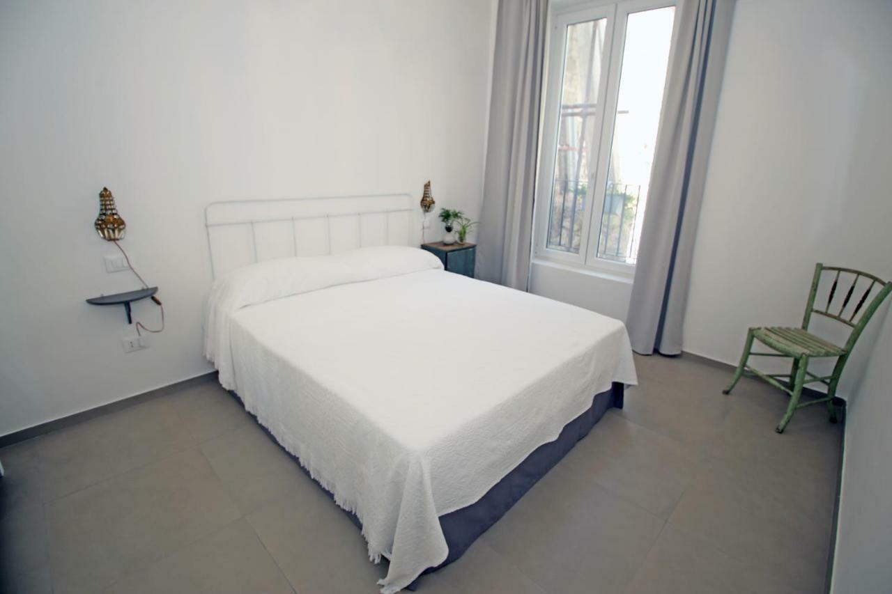 Don Alfredo Bed & Breakfast Taranto Bagian luar foto